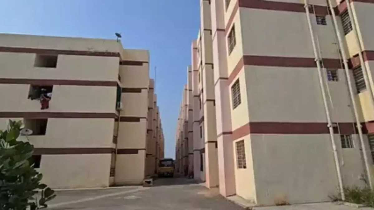 वाराणसी : पीएम आवास योजना के तहत 608 लाभार्थियों को मिला हाईटेक और लक्जरी आवास